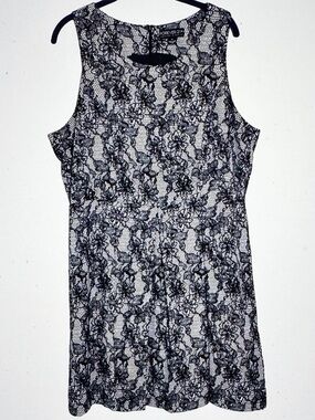 Forever 21 Women’s Black White Floral Lace Print Taffeta Dress Size 3X NWOT